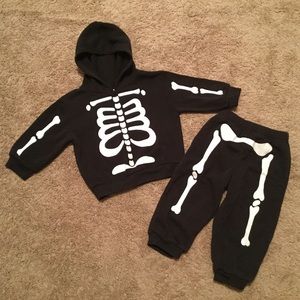 🏣Fast Shipping🏣 Skeleton Hoodie&Jogger SET 18M